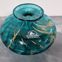 Stunning signed Phoenician glass vase made in Malta and still has original sticker. It is in good condition with no chips or cracks.