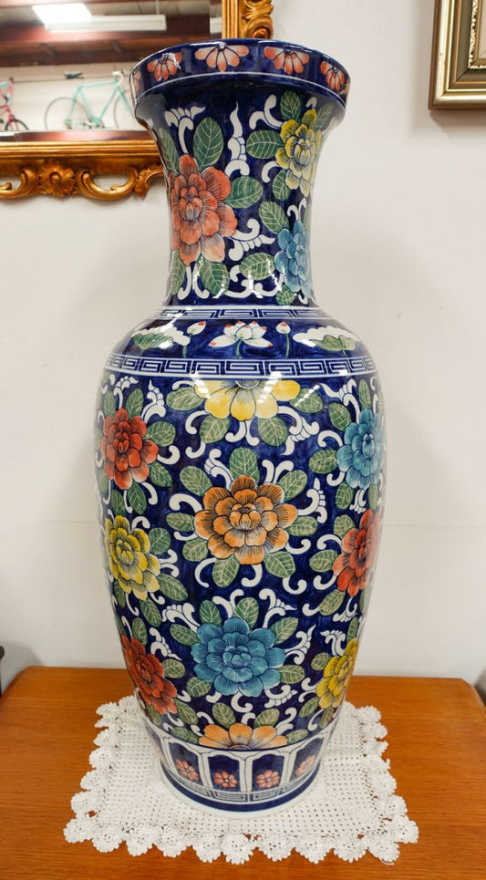 Large Oriental China Vase