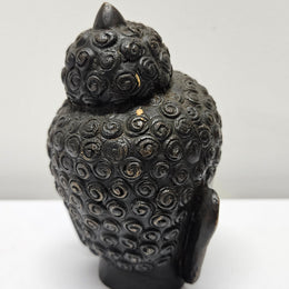 Lovely Antique bronze buddha head, in good original condition. Please see photos as they form part of the description.