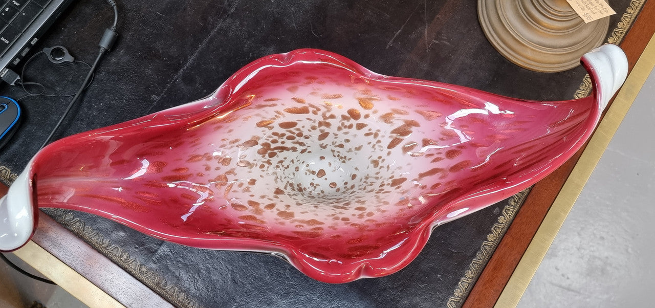 Vintage “Murano” Glass Centerpiece Pink & White | Antique & Vintage | Moonee Ponds Antiques | Australia Wide Delivery