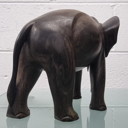 Lovely vintage ebony elephant, in good original condition.