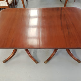 Good Quality Vintage Mahogany Regency Style Extension Table Dining Setting