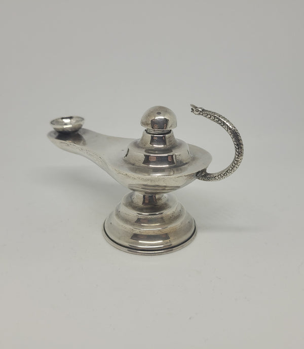 Stunning Mexican 925 silver Aladdin oil lamp, in good original condition.