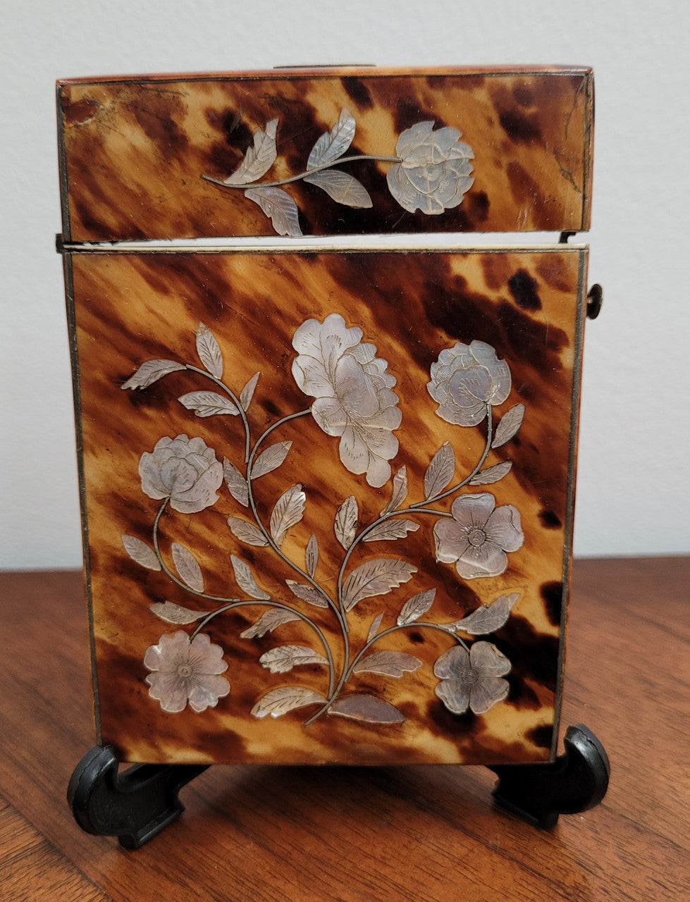 Victorian Tortoiseshell and Mother of Pearl card case.