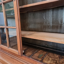Beautiful 19th Century French Oak four door bookcase with 3 adjustable shelves and 1 fixed shelf in good detailed original condition.