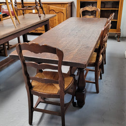 Desirable rustic French oak farmhouse table with stretcher base and turned legs. Circa 1950’s and can comfortable seat 6-8 people. Sourced from France and is in good detailed condition.