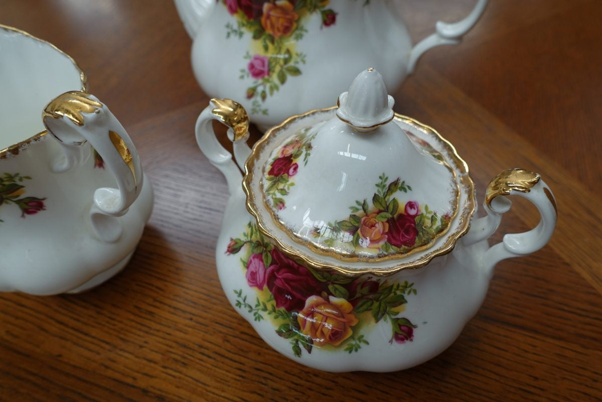 Royal Albert Old Country Roses Tea Set | Antique & Vintage | Moonee Ponds Antiques | Australia Wide
