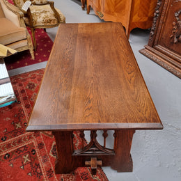 Sourced from France is this beautiful French Oak Gothic style coffee table with lovely carved details. It is in good original detailed condition.