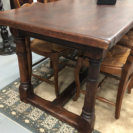 French dark Oak stretcher based farmhouse table. Can sit 6-8 people and is in very good original condition.