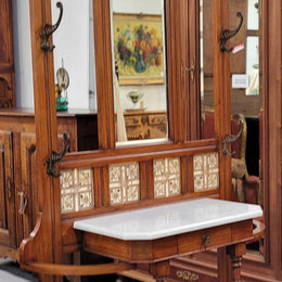 Late Victorian Arts and Crafts style marble top hall stand. Features three attractive tiles, original hooks and single drawer. In good original condition.
