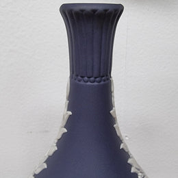 Wedgwood blue and white Jasper Ware bud vase. It is in good original condition with no chips or cracks, please view photos as they help form part of the description.
