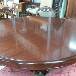 Vintage Mahogany Round Extension Table