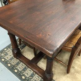 French dark Oak stretcher based farmhouse table. Can sit 6-8 people and is in very good original condition.