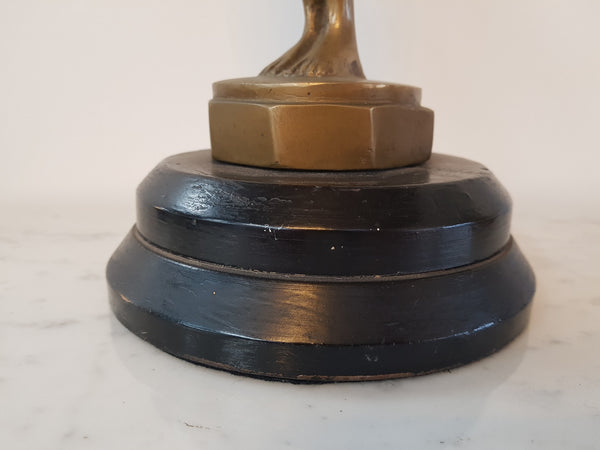 Here we have a lovely circa 1930's solid Art Deco bronze statue of a female on a wooden base. In good original condition.