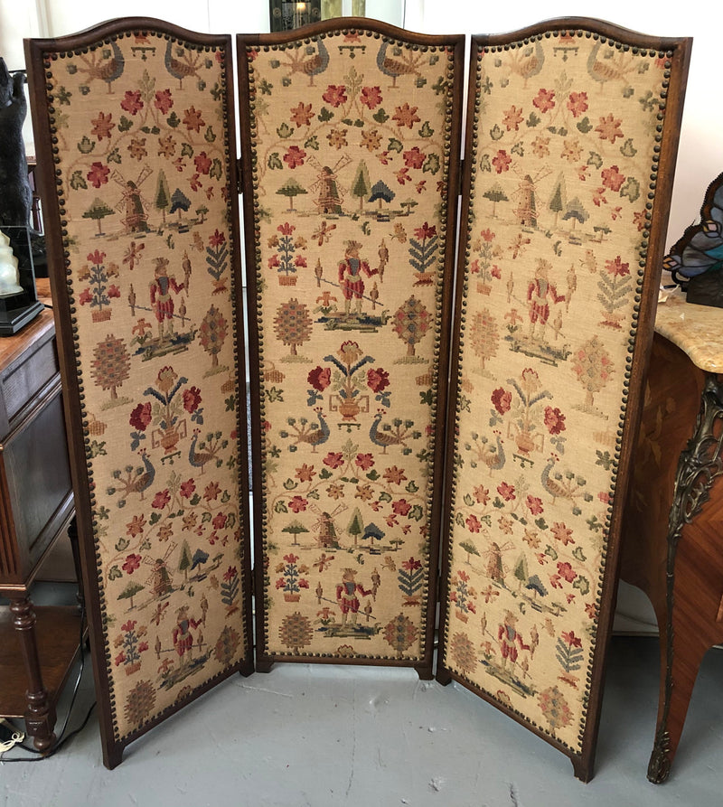 Vintage French Oak 3 fold tapestry covered privacy screen. Tapestry is in good condition with very minor wear and tear.