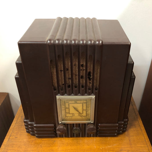 AWA 'The Fisk Radiolette' Empire State radio made from Bakelite. In original untouched condition, please note the power cord has been cut.