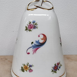 “Royal Tara” Ireland China decorated bell. It is in good original condition, please view photos as they help form part of the description.