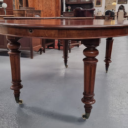 Amazing Victorian round Mahogany extension table. It comes with one extension leaf which can be added to the center of table when required. Sourced Locally and in good original detailed condition.