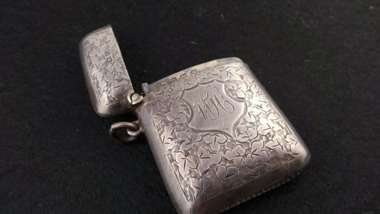Antique Silver Vesta Case