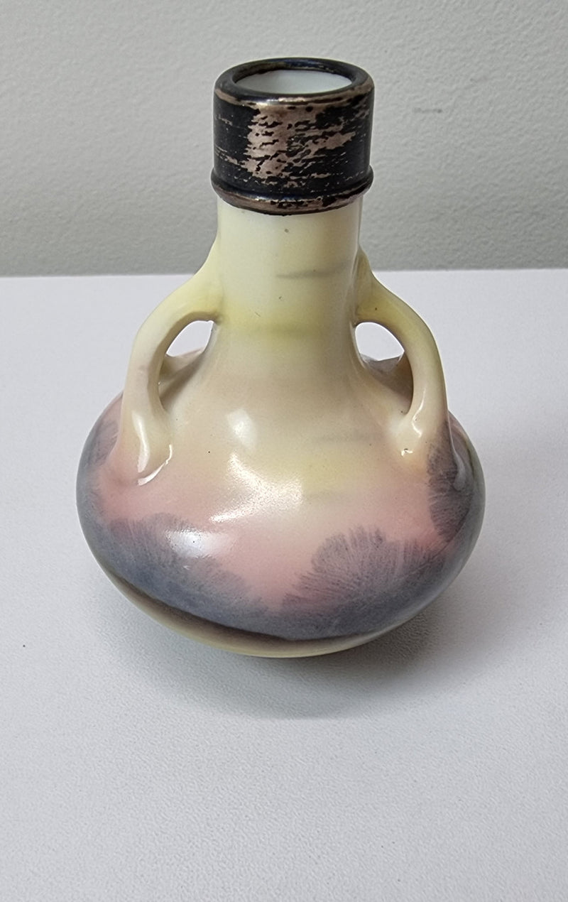 Royal Bayreuth silver top vase in good original condition. Stamped on the base "Royal Bayreuth: Bavaria".  Please view photos as they form part of the description.