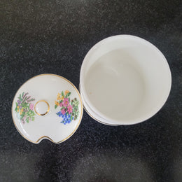 Fortnum & Mason Piccadilly London England floral decorated covered honey/jam pot. It is in good original condition with no chips or cracks, please view photos as they help form part of the description.