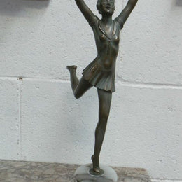 Art Deco Sculpture By La Danseuse