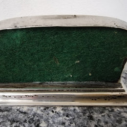 Art Deco Sterling Silver Birmingham working calendar . In good condition please view photos as they help form part of the description.

Australia Wide Delivery

We can arrange delivery to Melbourne, Hobart, Launceston, Sydney, Adelaide, Perth, Canberra, Brisbane, and regional centres.