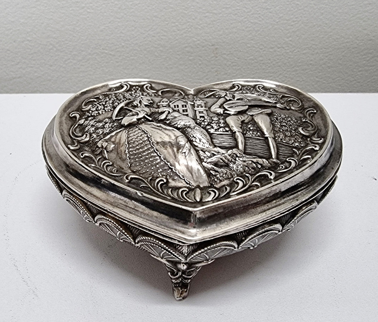 Vintage Silver Plated & Embossed Design Heart Shape Trinket Box