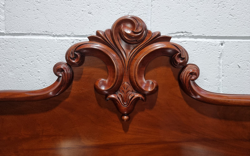 Beautiful Antique Victorian Mahogany two door Chiffonier. Plenty of storage space with one drawer and the two doors open up to a shelved area. It is in good restored condition.