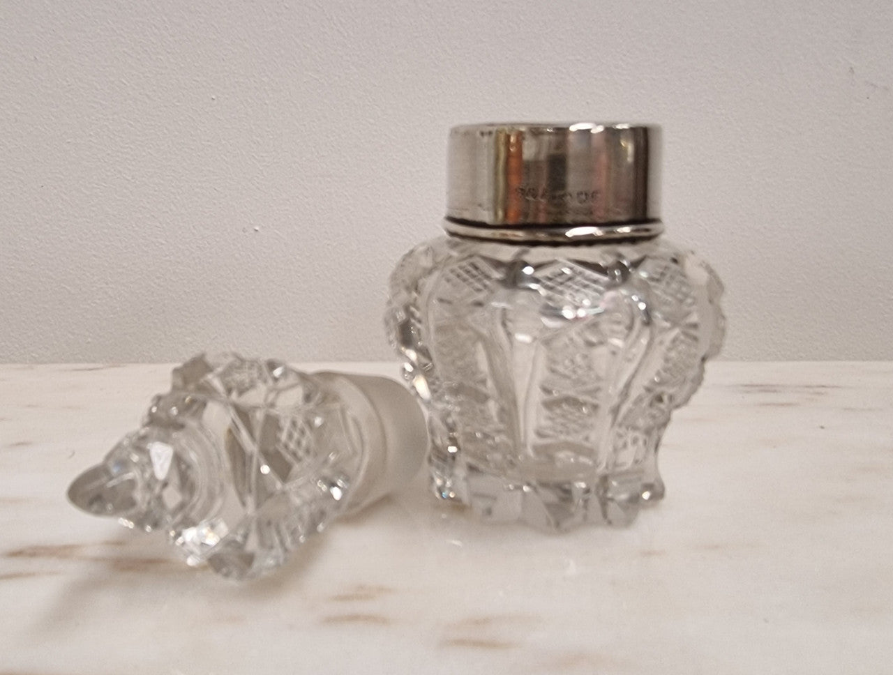 Decorative Hallmarked Silver Top Cut Crystal Scent Bottle