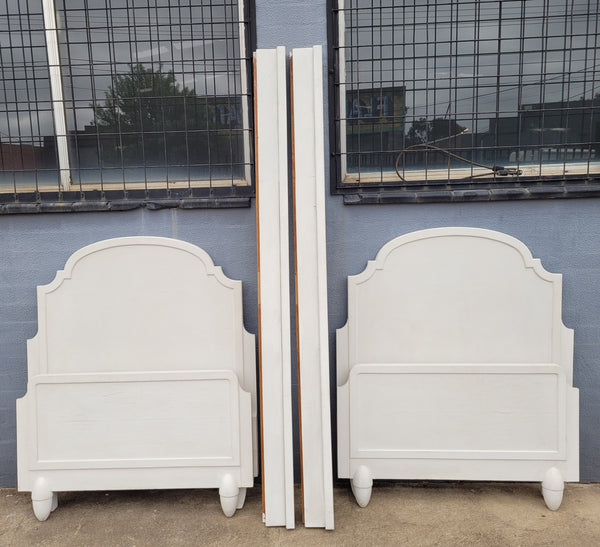 Two attractive vintage French chalk painted king single Art Deco beds. They have been sourced from France and are in good original condition.
