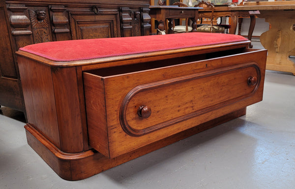 Victorian Cedar blanket box seat with lovely upholstery. This beautiful seat could be used in a bedroom in front of a bed or a hallway to store shoes and sit on when putting them on. It is in good original condition, please view photos as they help form part of the description.