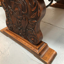 A beautiful French oak, Spanish style parquetry top extension table, with amazing carving and lovely details in very good condition.
