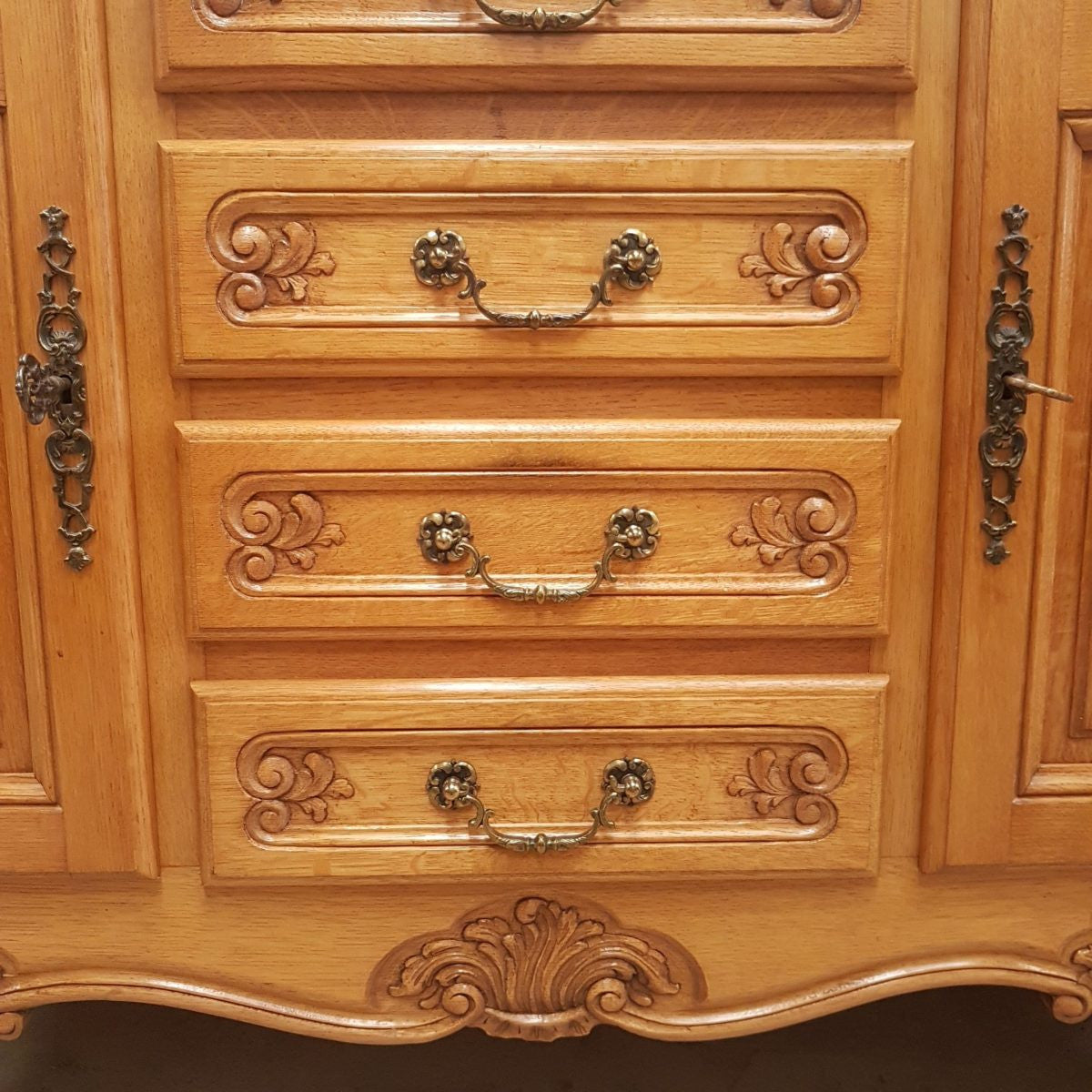 French Louis XV Cabinet