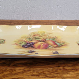 Lovely Aynsley orchard gold serving tray, in good orginal condition. Please view photos as it forms part of the description.