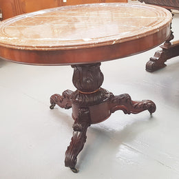 A superb early 19th century French Louis Philippe mahogany centre table, with original round carved rough marble with reeded-edge and is in good original condition.