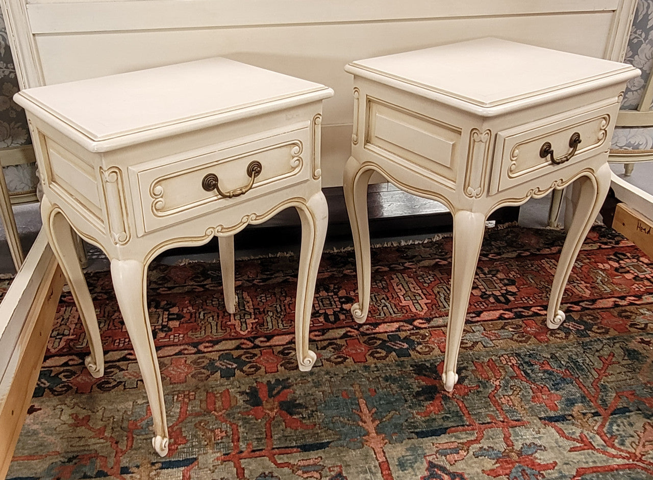 Pair French Vintage Louis XV style soft Ivory single drawer bedside tables. They have been sourced from France and are in good original condition.