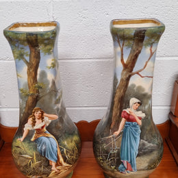 Decorative pair of Victorian hand painted vases. They have been sourced locally and are in good original condition, please view photos as they help form part of the description.