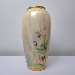 Lovely Antique Limoges hand painted "Blue Tit Bird", very good quality vase. In original condition. Please view photos as they help form part of the description.