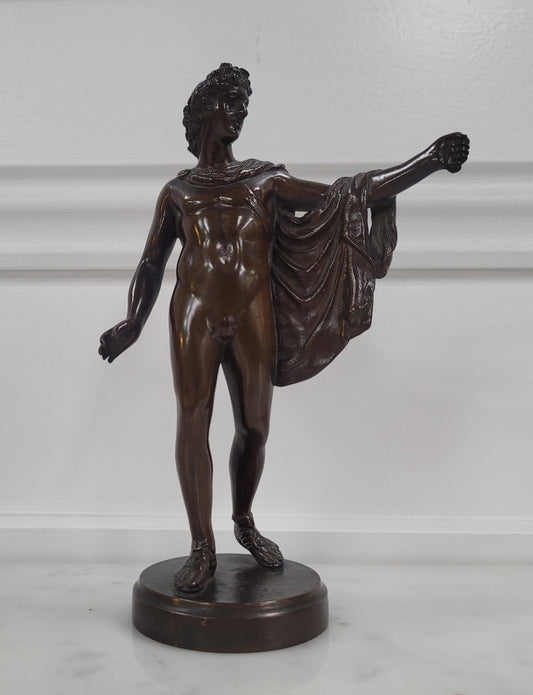 Fine qaulity Victorian bronze Apollo sculpture with rich dark brown patination. In great original condition.