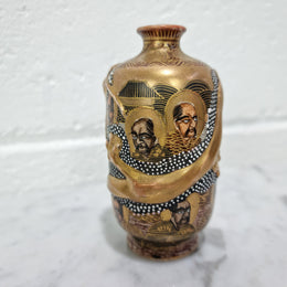 Antique Japanese mini Satsuma vase with signature "Mon" to base. In good original condition, please view photos as they help form part of the description.