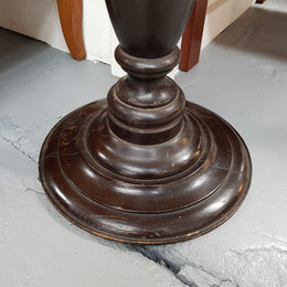 A Victorian round walnut barley twist pedestal/planter and in good original condition.