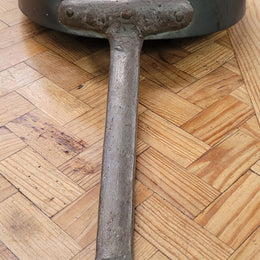 Heavy French 19th century frying pan skillet with lid. It has been sourced from France and is in good original detailed condition.