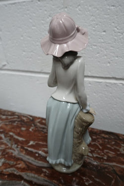 Lladro Girl Nao Figurine | Antique & Vintage | Moonee Ponds Antiques | Australia Wide Delivery