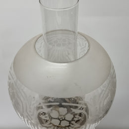 Great original condition Victorian brass banquet lamp with original shade. Please view photos as they form part of the description.