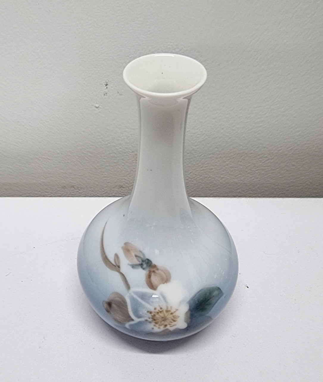 Lovely Bing and Grondahl blue floral vase, In excellent original condition. Please view photos as they help form part of the description.