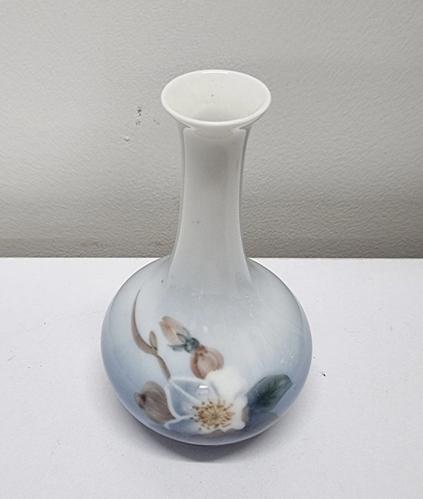 Lovely Bing and Grondahl blue floral vase, In excellent original condition. Please view photos as they help form part of the description.