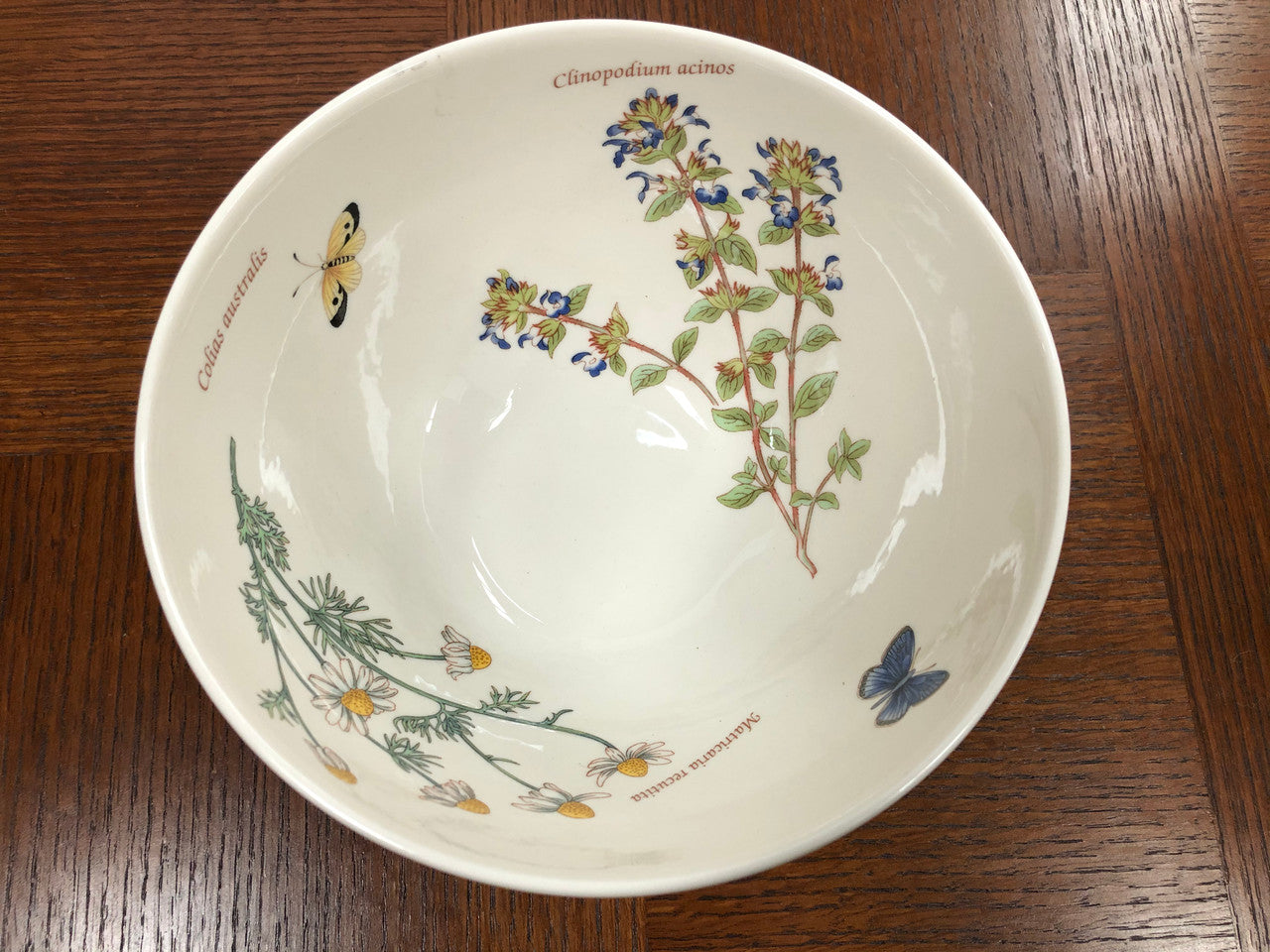 Beautiful Wedgwood mixing bowl