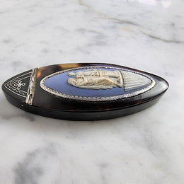Rare Georgian Tortoiseshell and Jasper Ware and Silver snuff box. Oval shape and is in good original condition, please view photos as they help form part of the description.