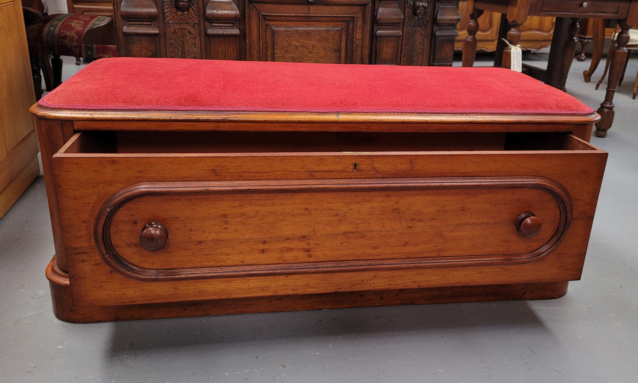 Victorian Cedar blanket box seat with lovely upholstery. This beautiful seat could be used in a bedroom in front of a bed or a hallway to store shoes and sit on when putting them on. It is in good original condition, please view photos as they help form part of the description.
